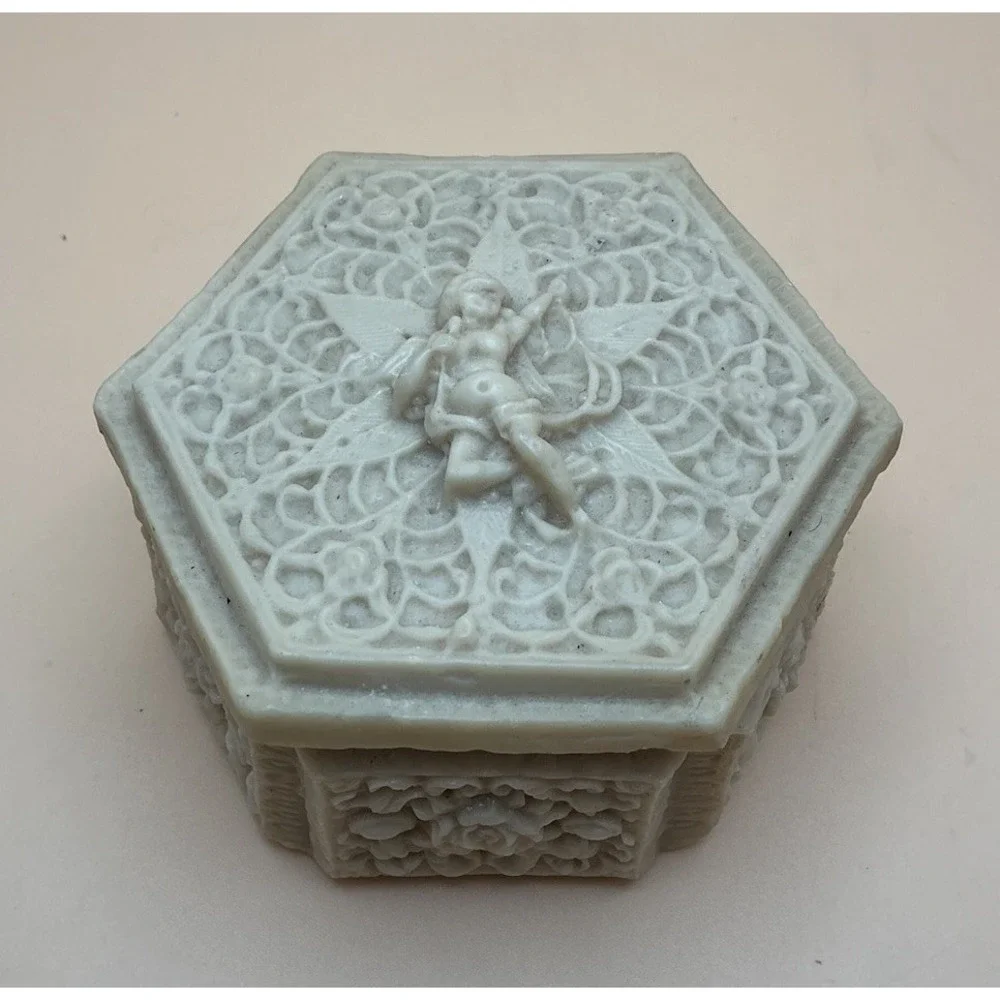 Vintage Cherub Trinket Keepsake Jewelry‎ Box